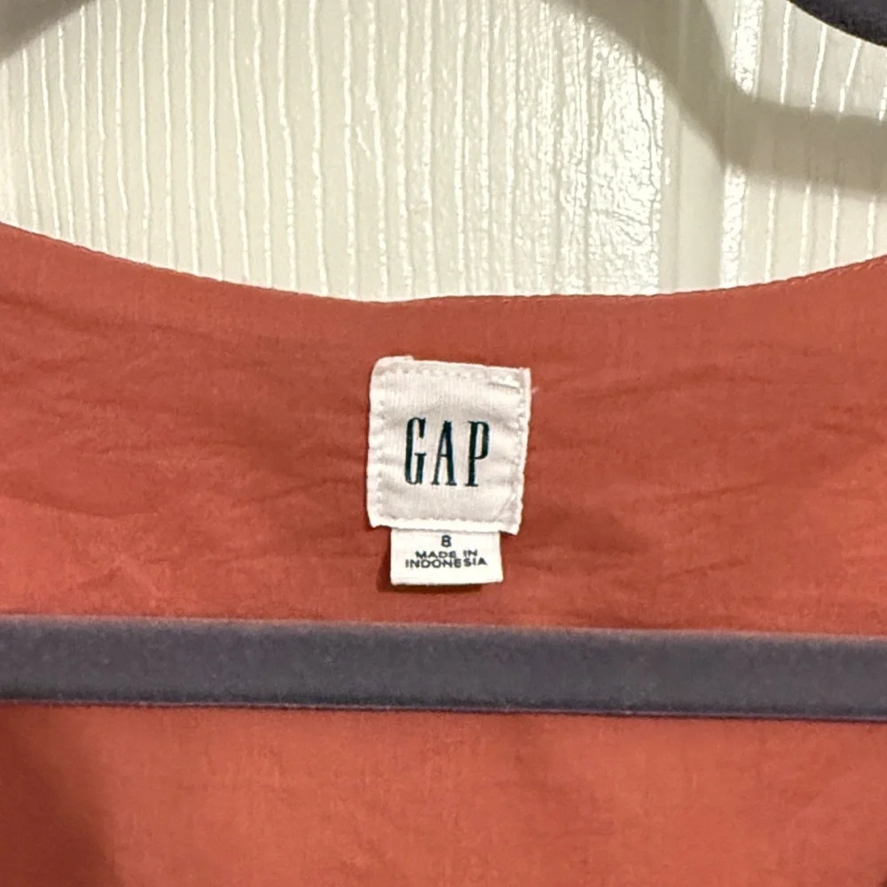 GAP Button-Front Midi Dress with Pockets - Picture 2 of 7